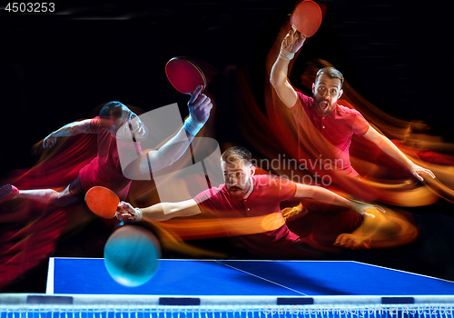 Image of The table tennis player serving