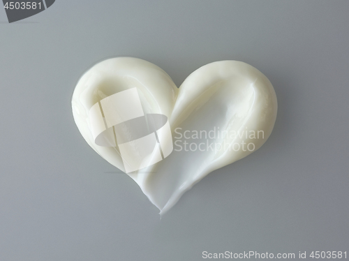 Image of heart shape cosmetic cream