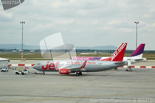 Image of Plane at the airport