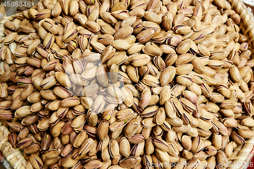 Image of Roasted and salted pistachios in shell