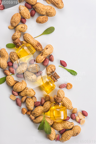 Image of Natural peanut with oil in a glass