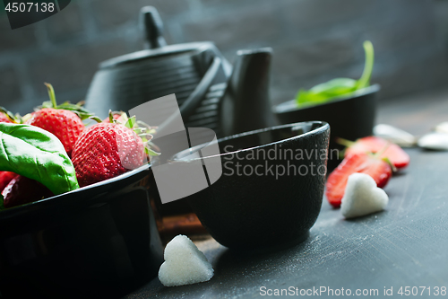 Image of tea in teapot