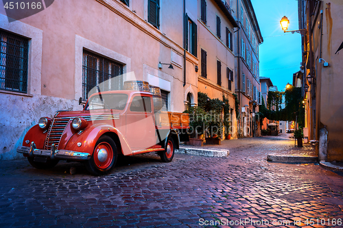 Image of Trastevere street in Rome