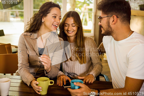 Image of Friends at the cafe 