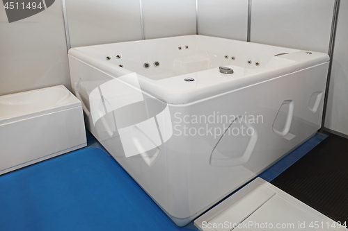 Image of Square Bathtub