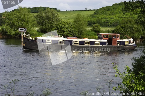 Image of narrowboat