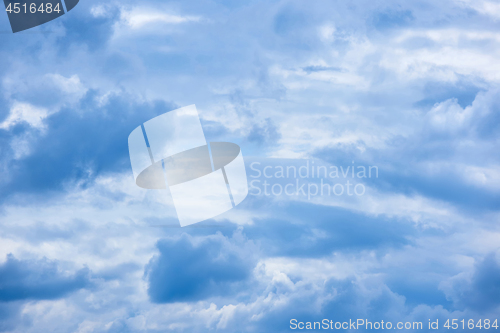 Image of sky and gray clouds