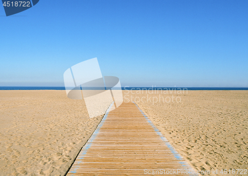 Image of A path to the sea