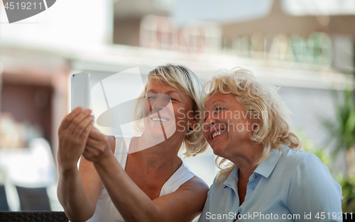 Image of Moms making a selfie