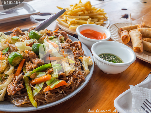 Image of Filipino food, Pancit Sotanghon