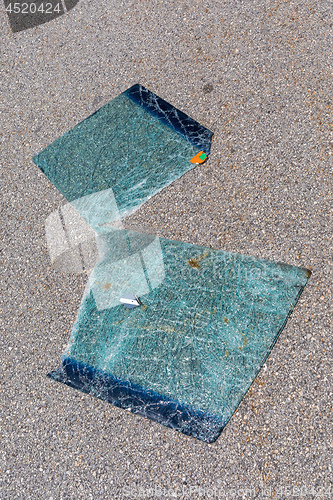 Image of Broken Car Windows