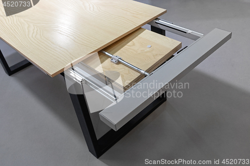 Image of Extendable Table