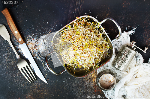 Image of Raw sprouts