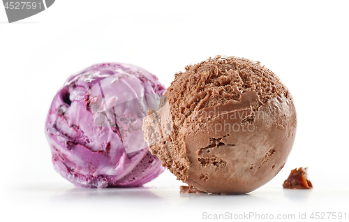 Image of chocolate and blueberry ice cream