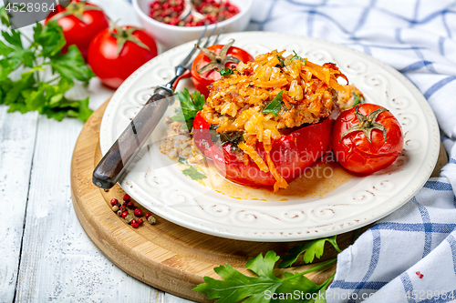 Image of Peppers with minced meat and tomatoes.