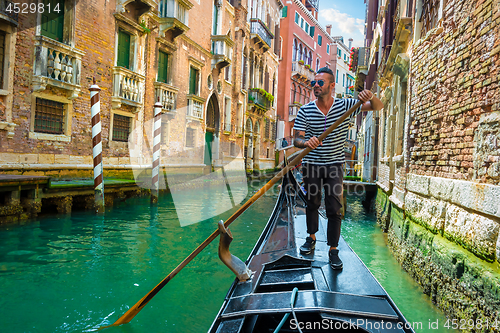 Image of Gondolier on canal of venice