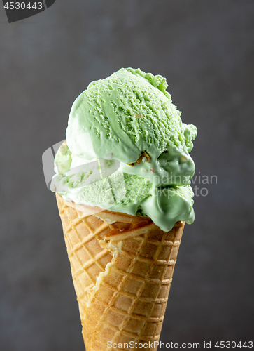 Image of pistachio ice cream