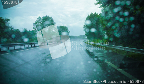 Image of Driving In The Rain\r