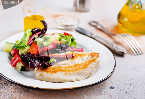 Image of chicken and salad
