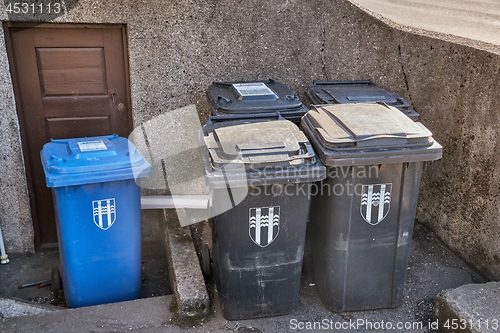 Image of Dust bin containers