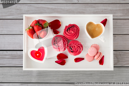 Image of close up of treats on tray for valentines day