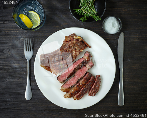 Image of sliced grilled beef steak