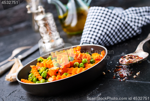 Image of fried corn with carrot