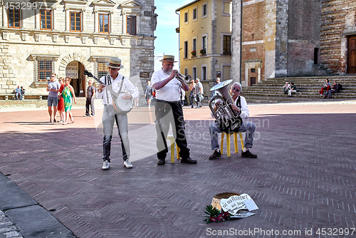 Image of Street musicians in Montepulciano