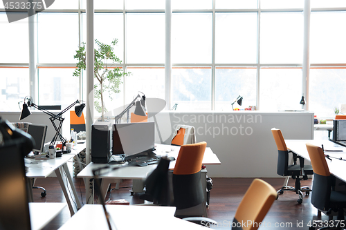 Image of Big bright empty modern office