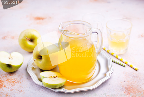 Image of apple juice in jug