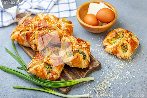 Image of Puffs with spinach, egg and green onions.