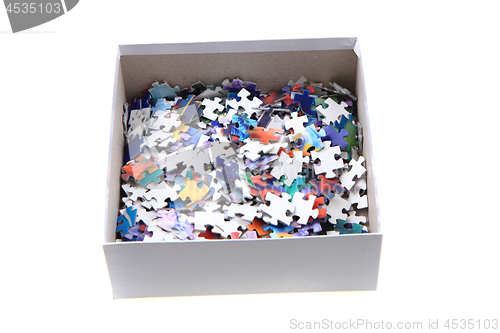 Image of color puzzle in the paper box