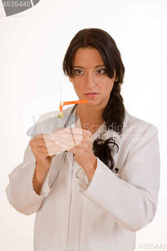 Image of Doctor and the syringe