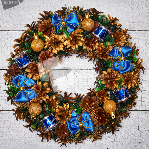 Image of Christmas wreath top view