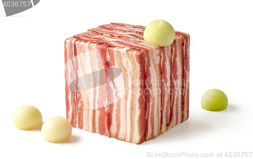 Image of cube of prosciutto slices