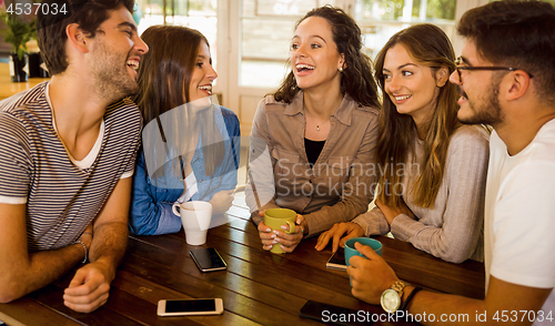 Image of Friends at the cafe 