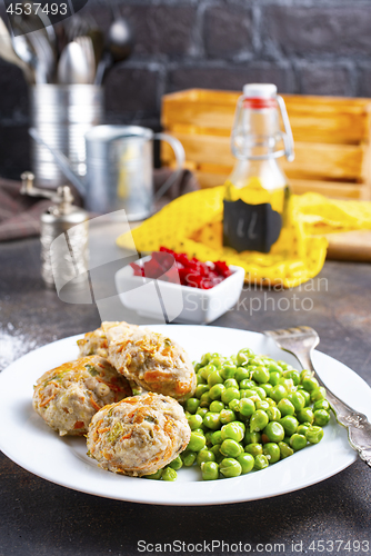 Image of cutlets with peas