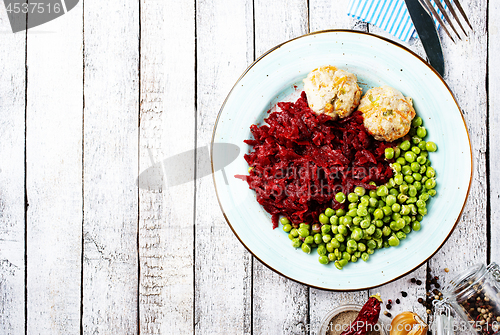 Image of cutlets with peas