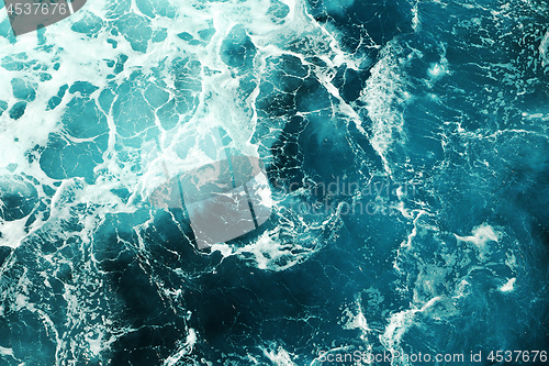 Image of natural texture of agitated sea surface