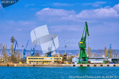 Image of Harbour Level Luffing Cranes