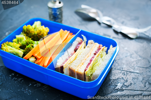 Image of food in lunch box