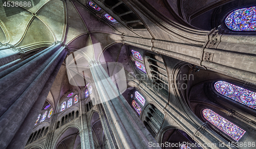 Image of Light and organic structure  in the cathedral of Bourges