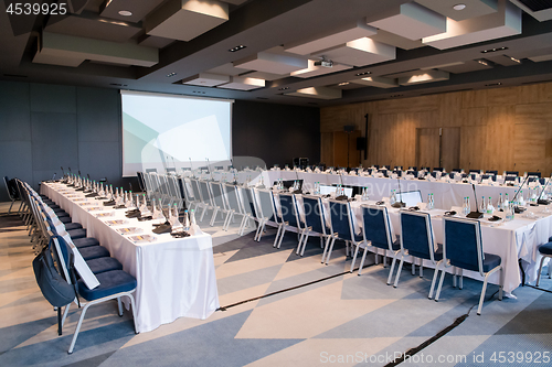 Image of interior of big modern conference room