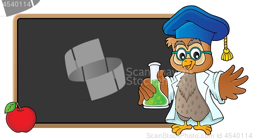 Image of Owl teacher with chemical flask theme 3