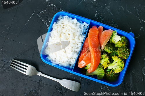 Image of food in lunch box