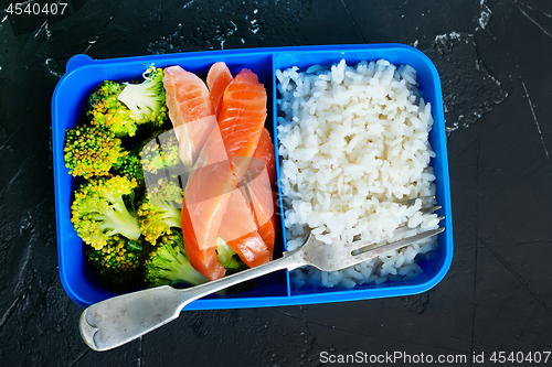 Image of food in lunch box