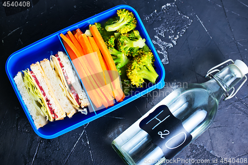 Image of food in lunch box