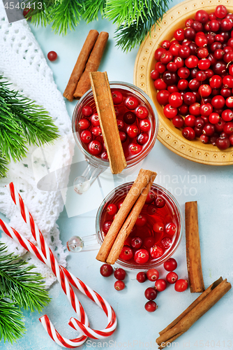 Image of cranberry drink and berries