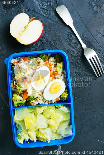 Image of food in lunch box