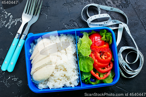 Image of food in lunch box